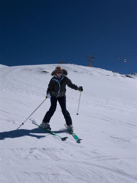 Blonde Woman Skiing In The Sierra Nevada Stock Photo Image Of Sunny Slope 39020612