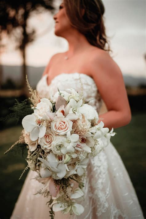 Hand Bouquet Wedding Bridal Wedding Flowers Cascading Wedding