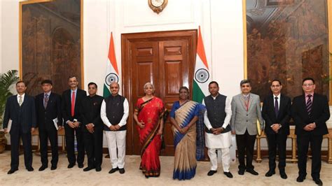 In Photos Finance Minister Nirmala Sitharaman Meets President Murmu