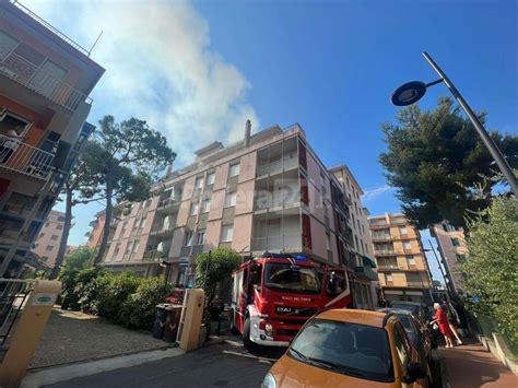 Bordighera Incendio In Un Palazzo Foto Photogallery