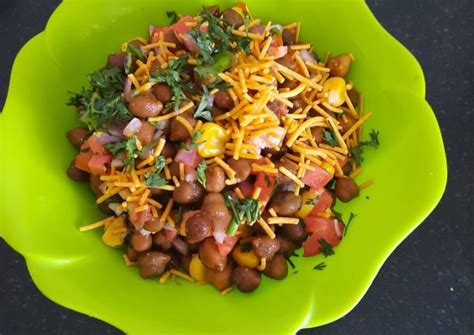 Black chana salad Recipe by Kavita Arekar - Cookpad