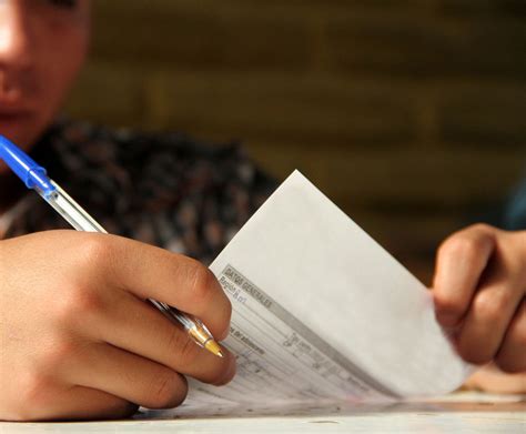 Tres jóvenes están inscritos para rendir la PDT en los centros de