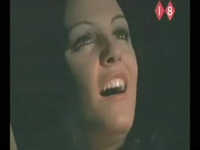 LA LLAMADA DEL VAMPIRO NUDE SCENES AZNude