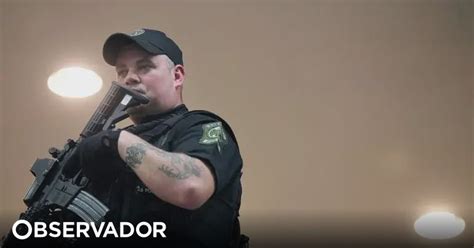 Homem Armado Detido Ia A Caminho Da Marcha Gay Em Los Angeles Observador