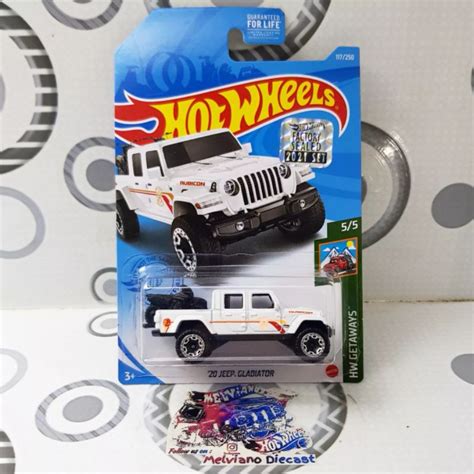 Hot Wheels 20 Jeep Gladiator White Exclusive Recolor Factory Sealed FS Shopee Malaysia