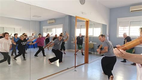 Aprende Tai chi en casa Clase completa de Qi gong con Bastón corto y