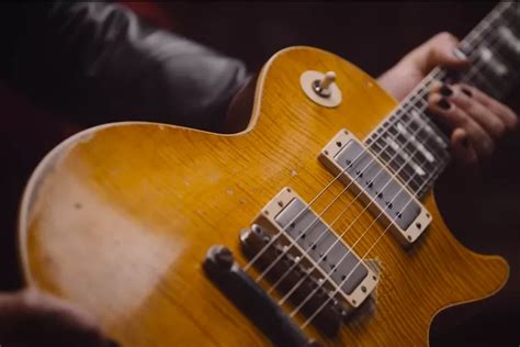 Gibson Les Paul Keharuman Legendaris Gitar Ikonik Busurnusa