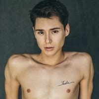 What S Your Kink Leo Grand Zach Astor Gay Twink Porn Xhamster