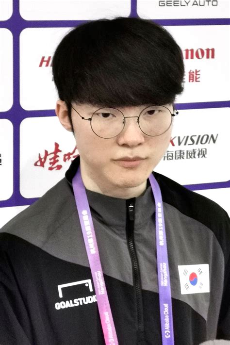 S. Korea breezes through 1st day of League of Legends competition in