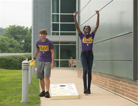 Western Illinois University Quad Cities - Western Illinois University