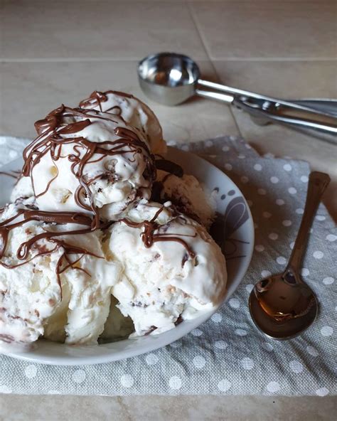 Gelato Variegato Alla Nutella Ricetta Facile Senza Gelatiera Rosly A