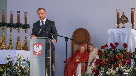 A Duda w imieniu polskiego państwa dziękuję Papieżowi za wyniesienie