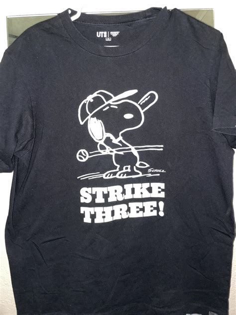 Uniqlo Peanuts Snoopy “Strike Three” Shirt MED - Gem