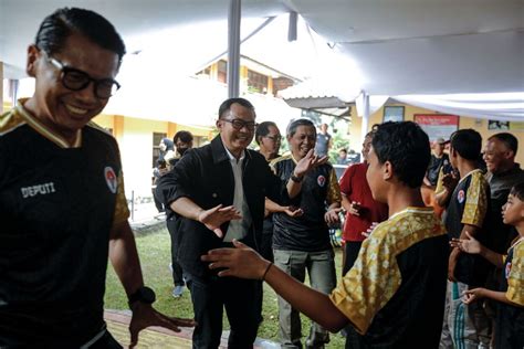 Festival Olahraga Disabilitas Siswa Berlomba