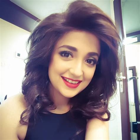 Monali Thakur Young Celebrities Favorite Celebrities Hindustani