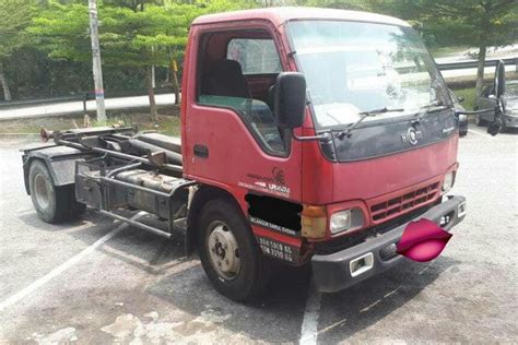 LORI TONG SAMPAH RORO HICOM, Cars, Cars for Sale on Carousell