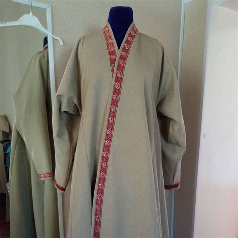 Памирский женский гелим | Kimono top, Kimono, Tops