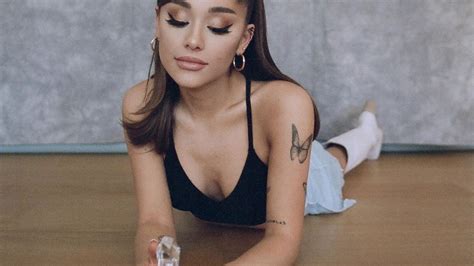 Ariana Grande Desktop 2024 Wallpapers Wallpaper Cave