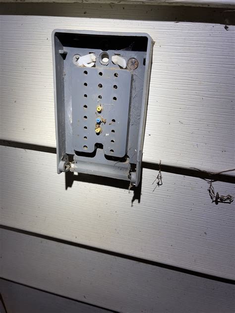 What is this exterior wire/outlet box for? : r/whatisthisthing