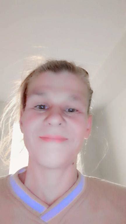 Naughty Girl And A Very Tight Ass Clean Pussy Ready For Use Lindsay