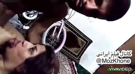Zan Irani Baraye Pesar Javon Suck Mizane Iranian Blowjob Porn XHamster