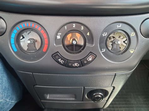 Замена лампы в блоке отопителя Авео Т250 — Chevrolet Aveo Sedan (1G), 1 ...
