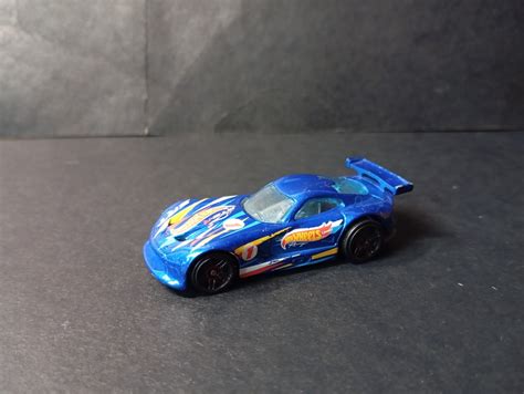 Hot Wheels Srt Viper Gts R Hobbies Toys Toys Games On Carousell