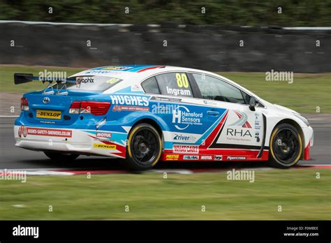 Tom Ingram Bei Druiden In Team Speedworks Motorsport Toyota Avensis