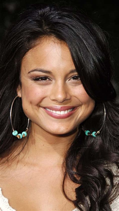 Download Nathalie Kelley Smiling Portrait Wallpaper