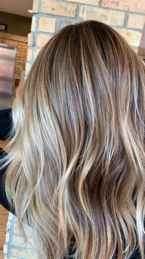 Butter Blonde [video] Hair Styles Hair Highlights Balayage