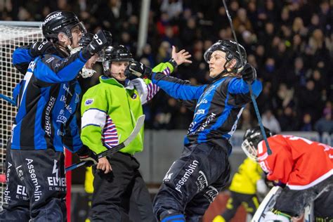 Ik Sirius Bandy Bl Svart Seger Och H Llen Nolla