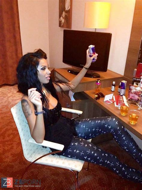 Slutbook December ZB Porn