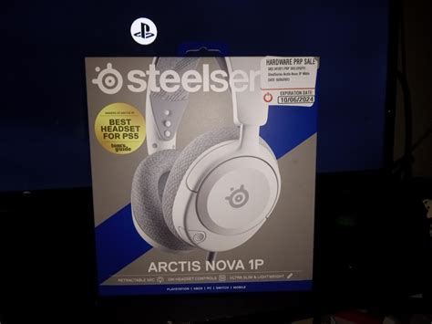 I just bought these Arctic Nova 1p headset and the mic isn't working at ...