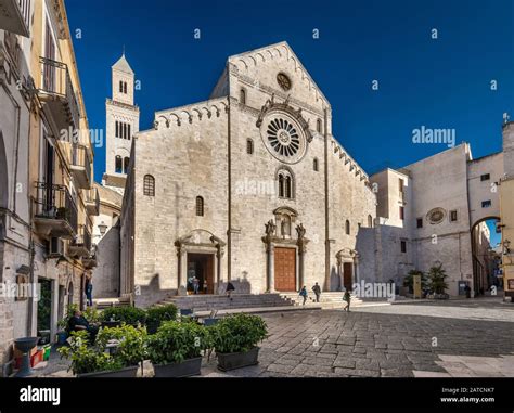 Cathedral (Duomo di Bari or Cattedrale di San Sabino), 13th century ...