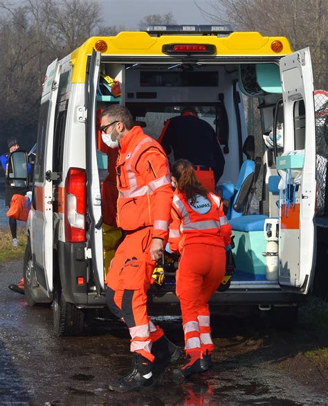 Travolge E Uccide Ciclista A Scandolara Rintracciato Pirata Della Strada