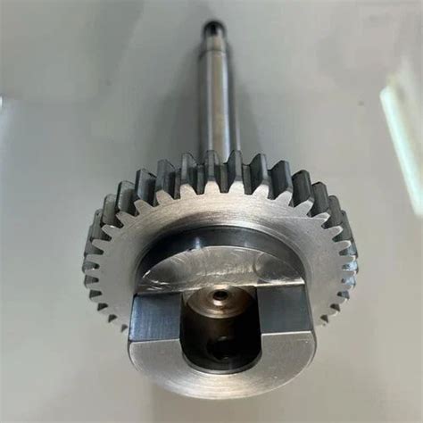 Heavy Vehicle Stainless Steel Roller Gear Shaft For Automobile