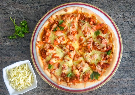 Chicken Tandoori Pizza 10 Mahaweli Reach Hotel