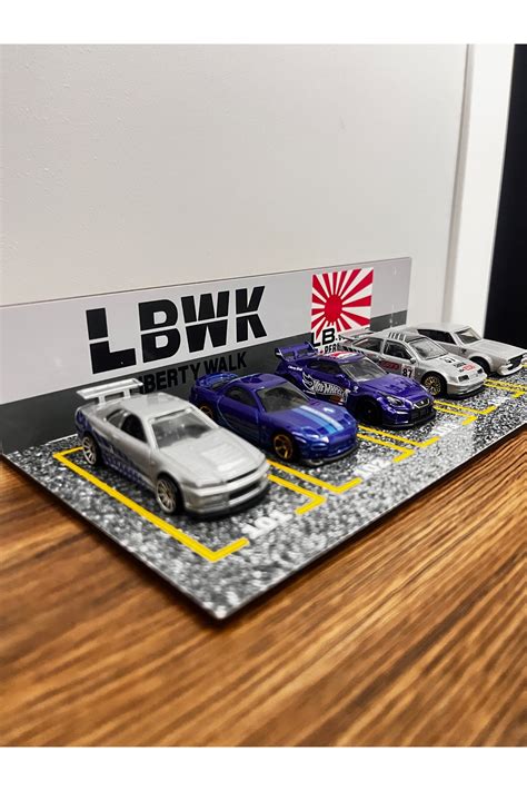 HOT WHEELS Ölçek Araba Otopark Diorama Araçlık Hot Wheels JDM Garaj Fiyatı Yorumları