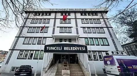 Tunceli Belediyesi nin Borcu Ne Kadar Cem Küçük Açıkladı