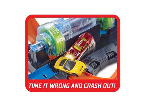 Toy Toy Hot Wheels Action Corkscrew Crash