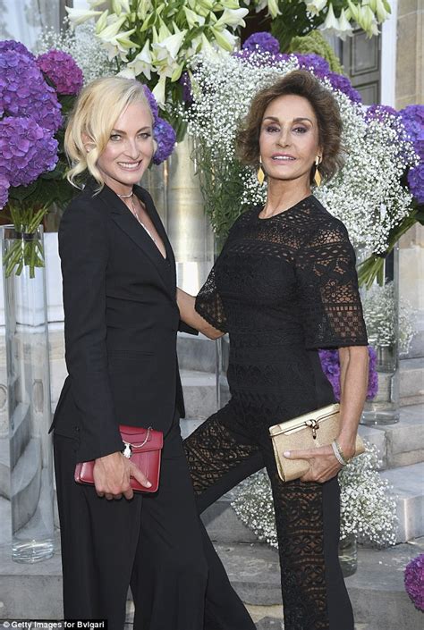 Lottie Moss Displays Her Svelte Figure In A Pretty Pink Bikini With Pals In Spain Daily Mail