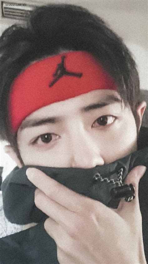 Pin By Kawaiirem On Xiaozhan Cute Gay Couples Cute Gay Beautiful Men