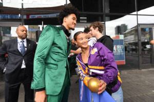 2023 NBA Draft: Rob Pelinka Believes Jalen Hood-Schifino Is Lottery ...