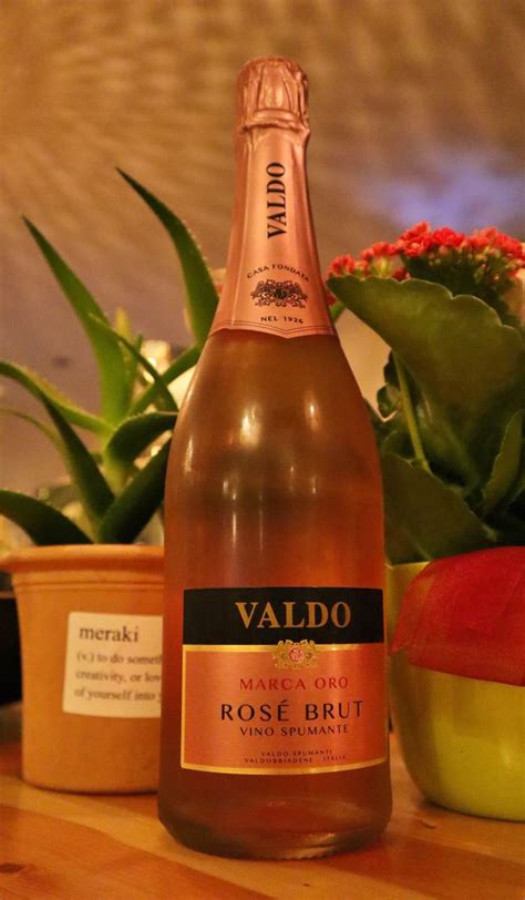 Prosecco Flasche Valdo Rosé Merakigk