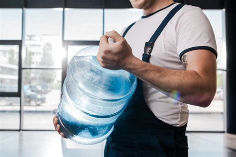Купить воду в 19-литровых бутылях с доставкой до двери