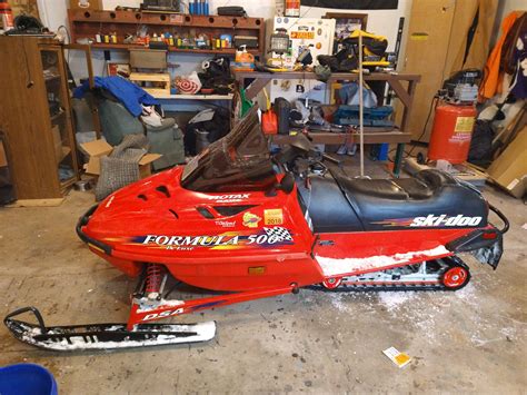 The 97 formula deluxe that's mint... Need help | Ski-Doo Snowmobiles Forum
