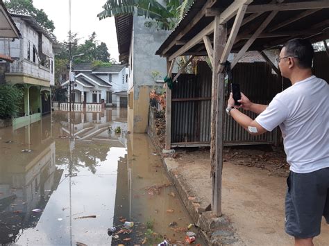 54 RT Kebanjiran Setelah Hujan Deras Di Jakarta Kompas Id