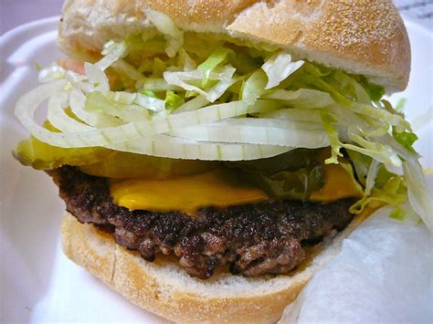 Bill Cianci S Mostly Burger Reviews Munchy S Wayne Nj