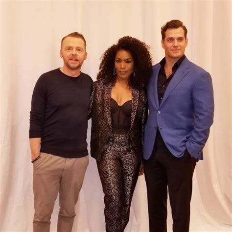 Angela Bassett Henry Cavill And Tom Cruise At Cinemacon 2018 Lipstick Alley