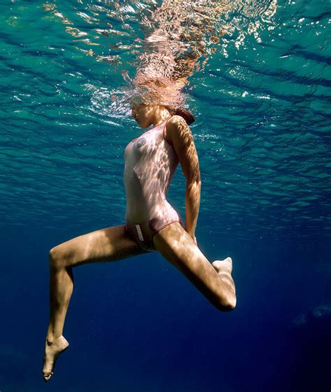 Underwater Hotties Vol1 W Ndrwtr 001b Porn Pic